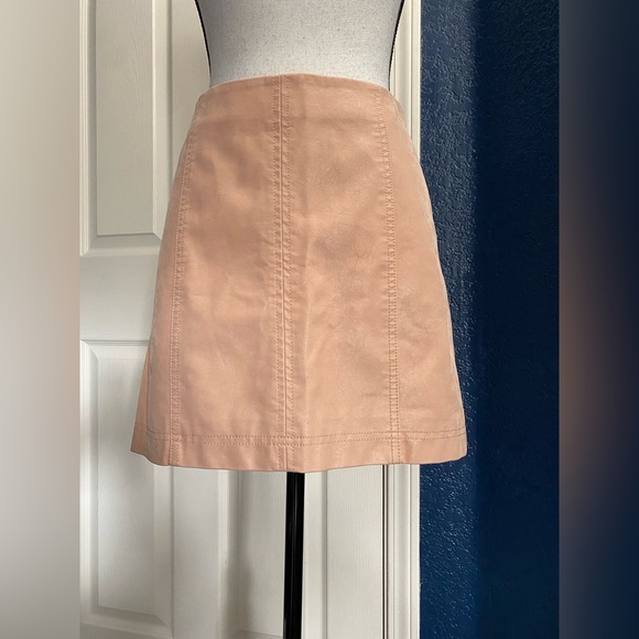 Free People Peach Mini Skirt - Picture 2 of 6